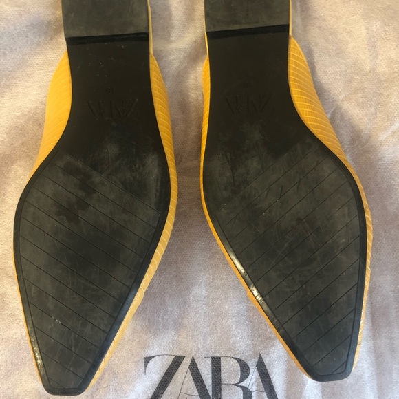 Shoes - Picture 2 of 3